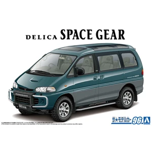 Mitsubishi PE8W Delica Space Gear `91