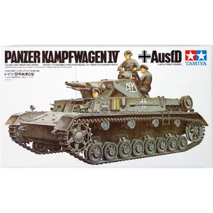 Немецкий средний танк Pzkpw IV Ausf.D с фигурами экипажа